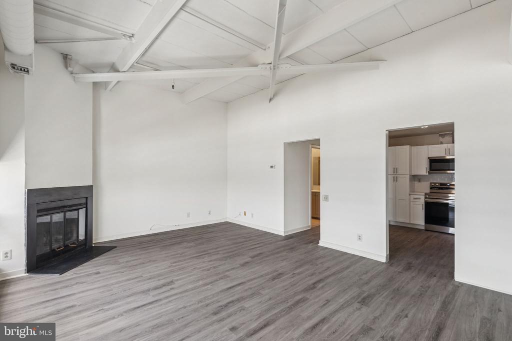 3 N CHRIS COLUMBUS BOULEVARD Unit: TD411
