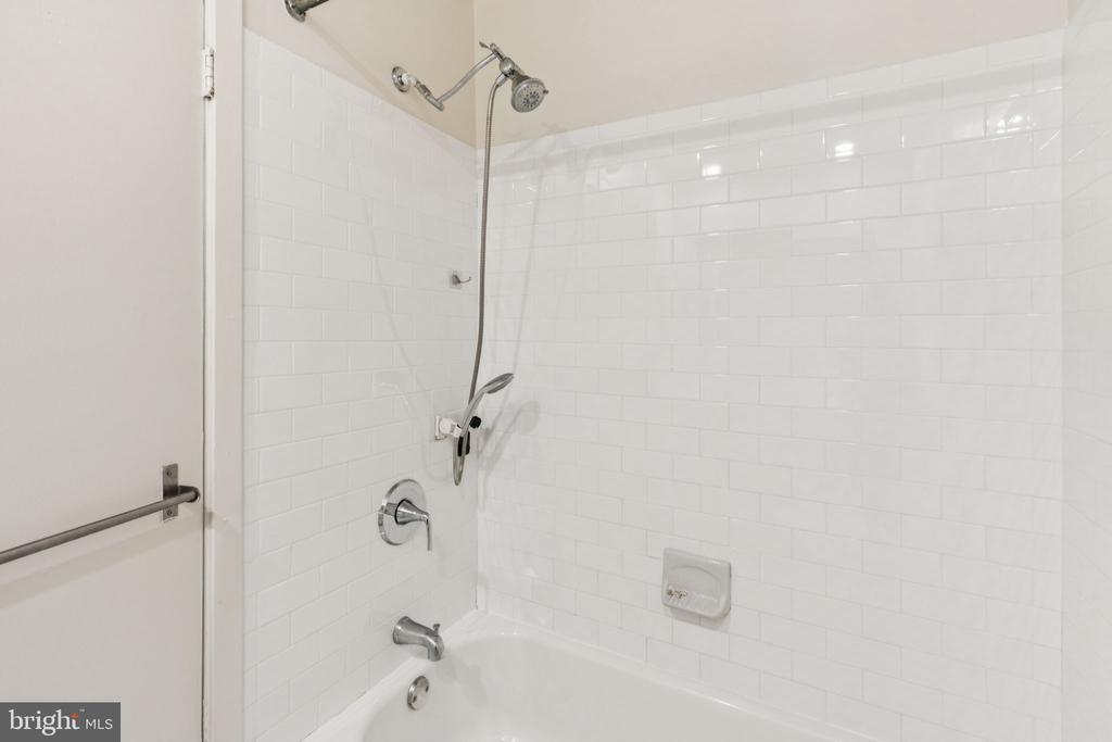 3 N CHRIS COLUMBUS BOULEVARD Unit: TD411
