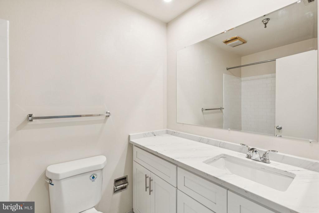 3 N CHRIS COLUMBUS BOULEVARD Unit: TD411