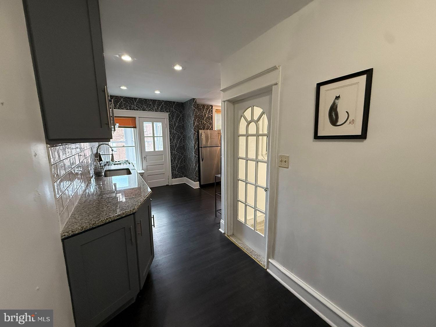 5902 E Roosevelt Blvd