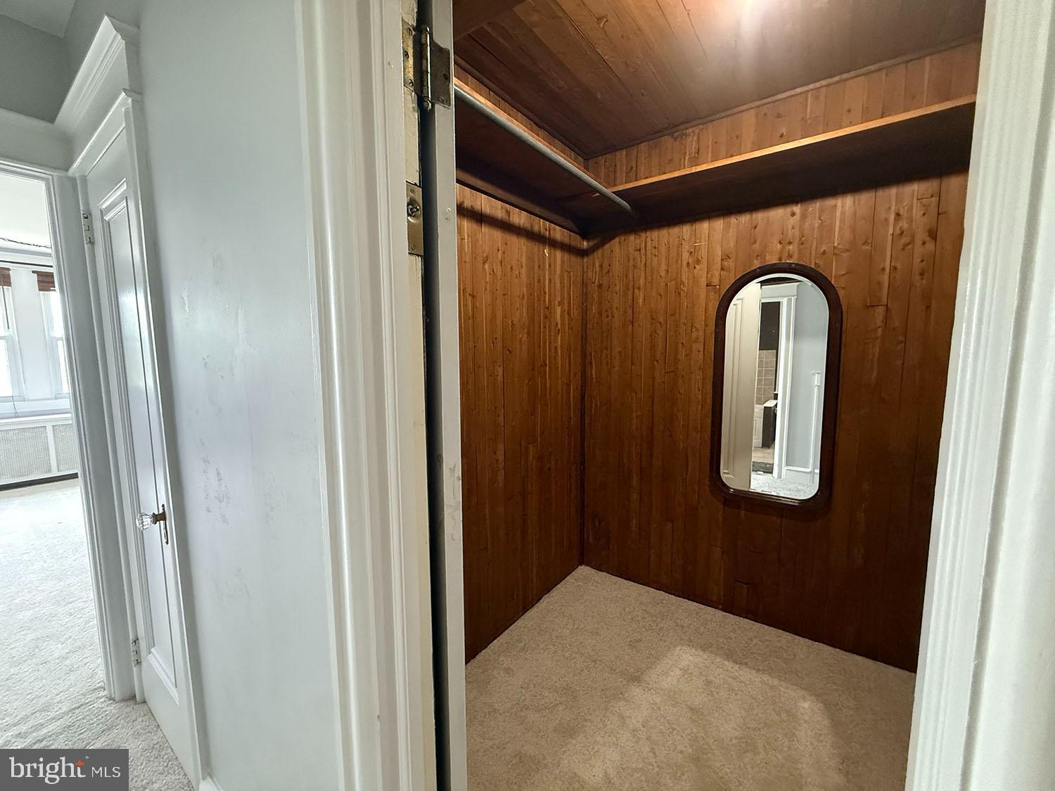 5902 E Roosevelt Blvd