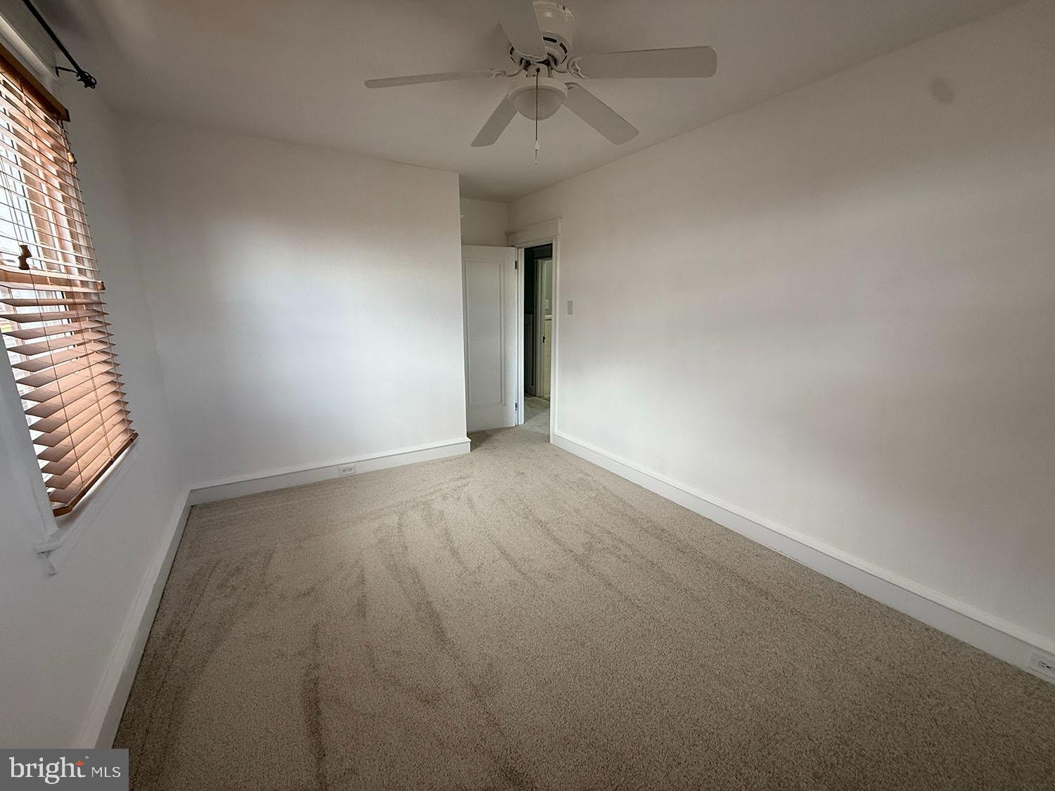 5902 E Roosevelt Blvd