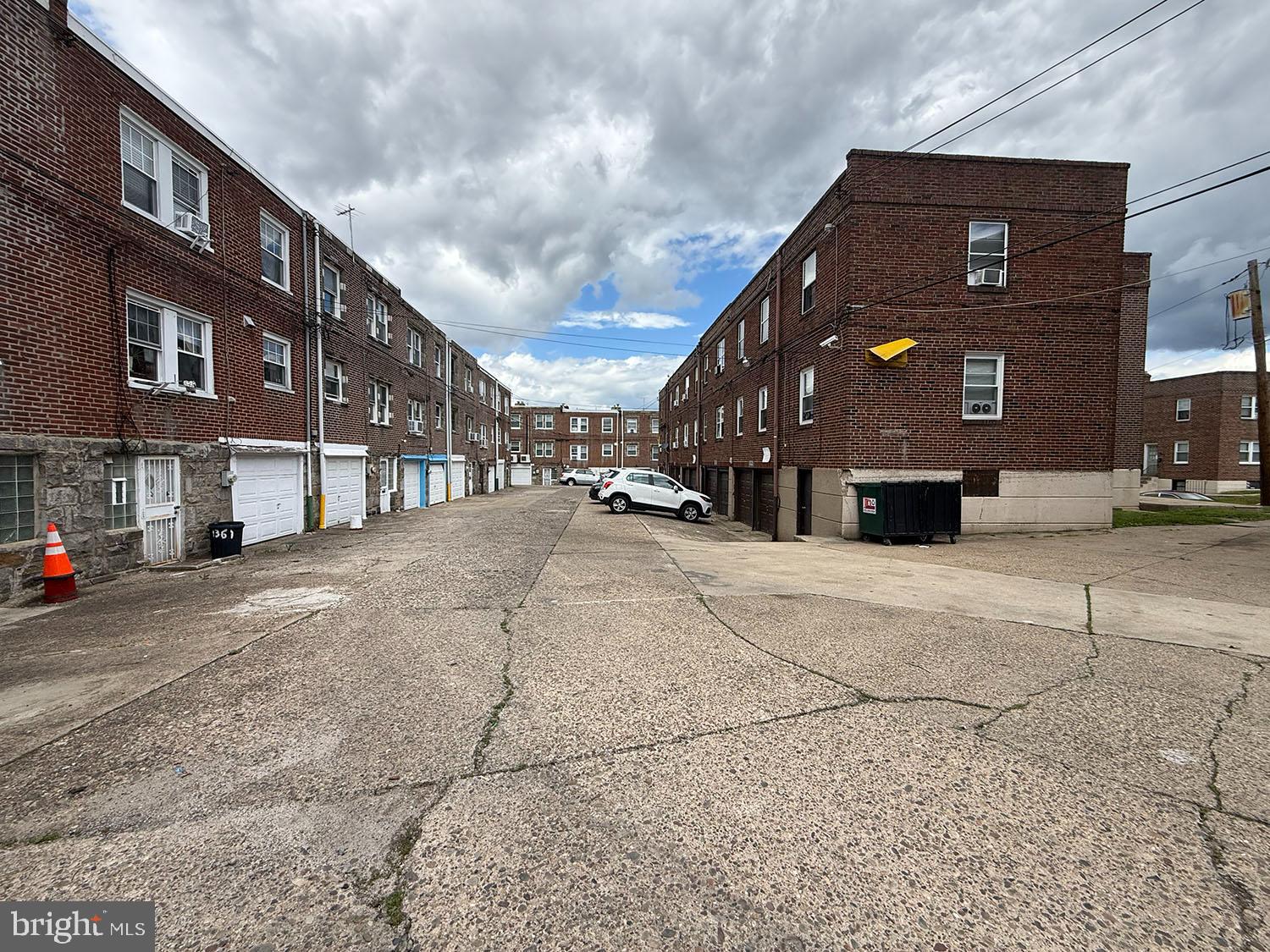 5902 E Roosevelt Blvd