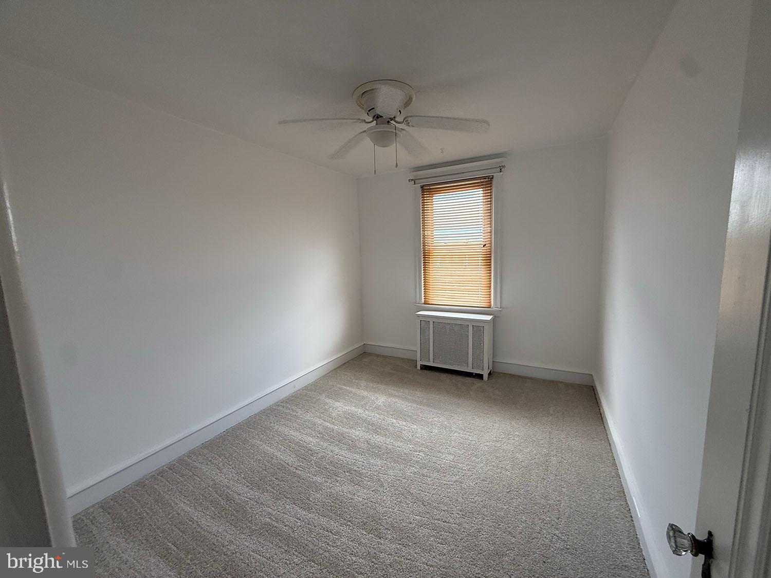 5902 E Roosevelt Blvd