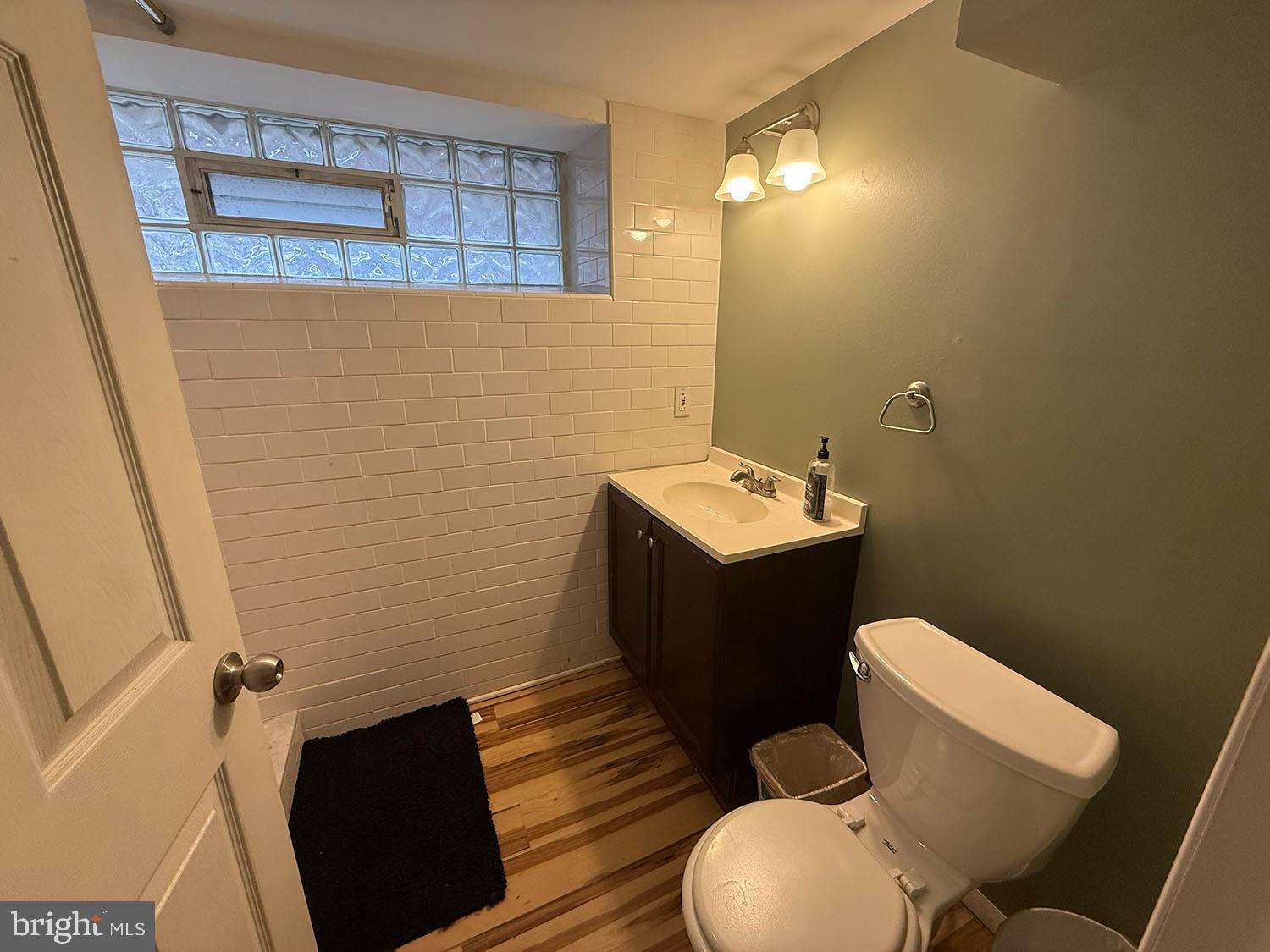 5902 E Roosevelt Blvd