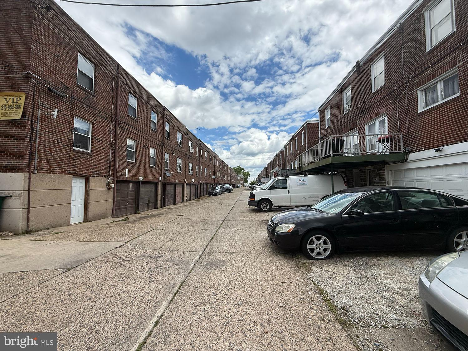 5902 E Roosevelt Blvd