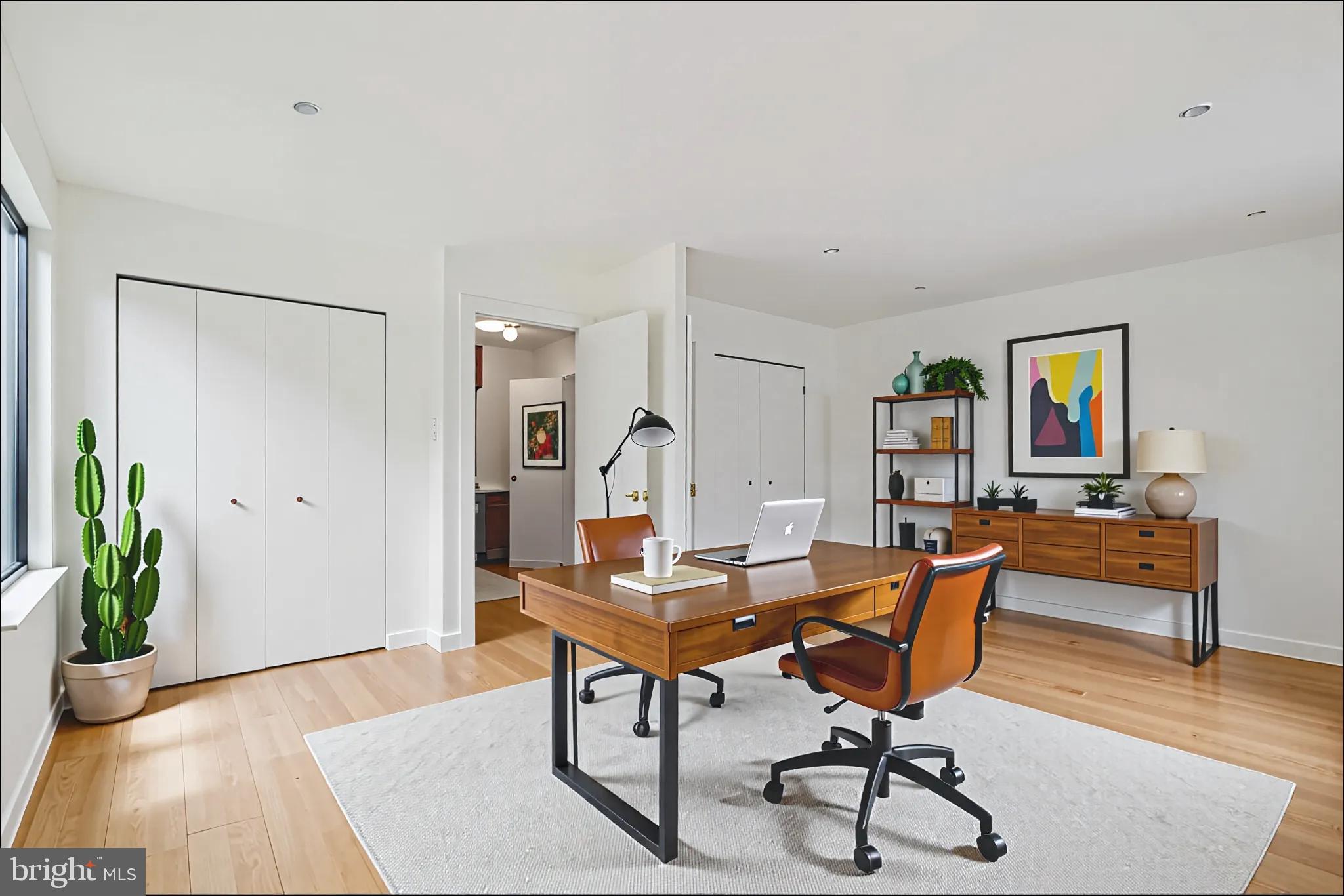 2213-25 Race St #202