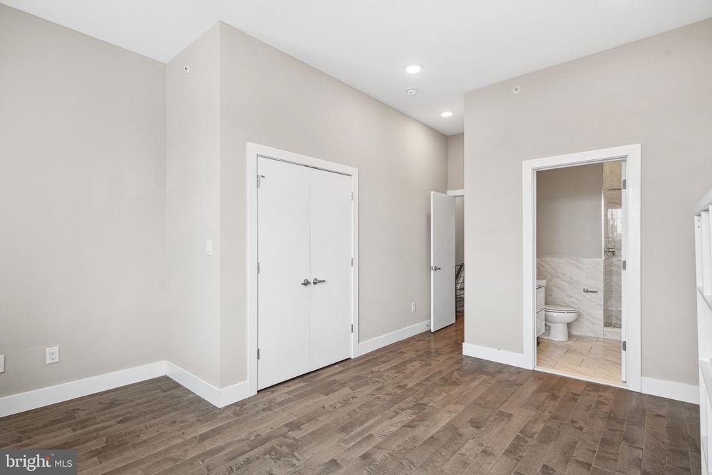 1947 N 4TH STREET Unit: 2