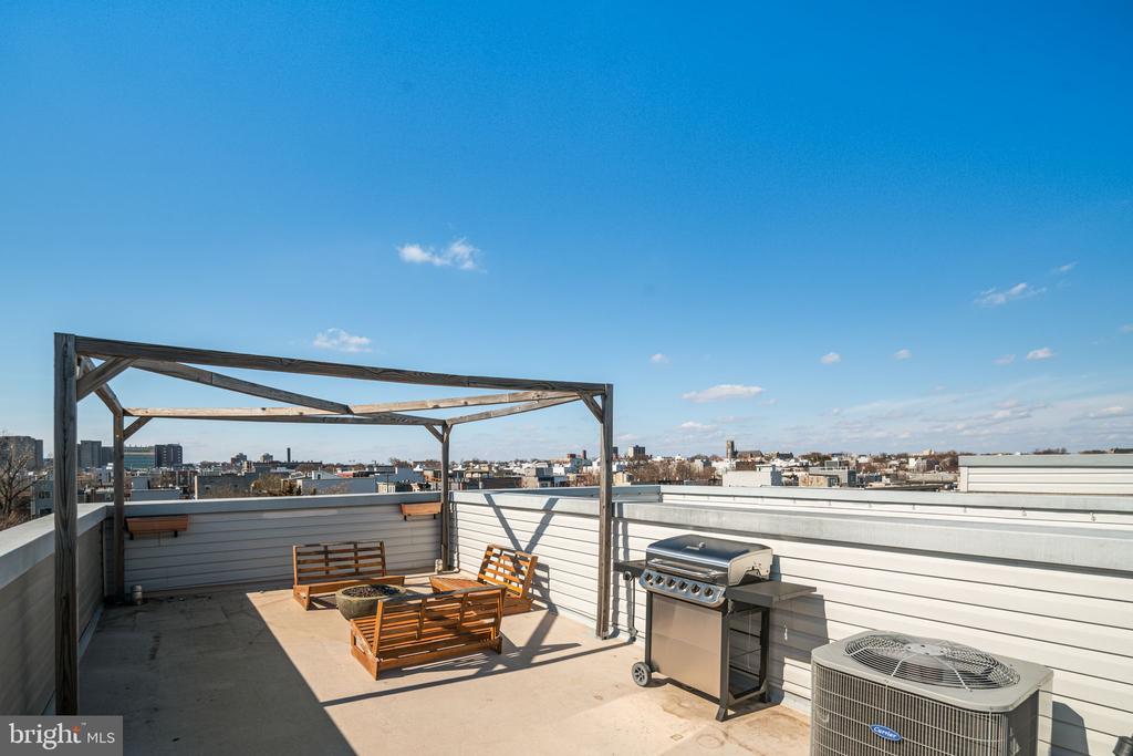 1947 N 4TH STREET Unit: 2
