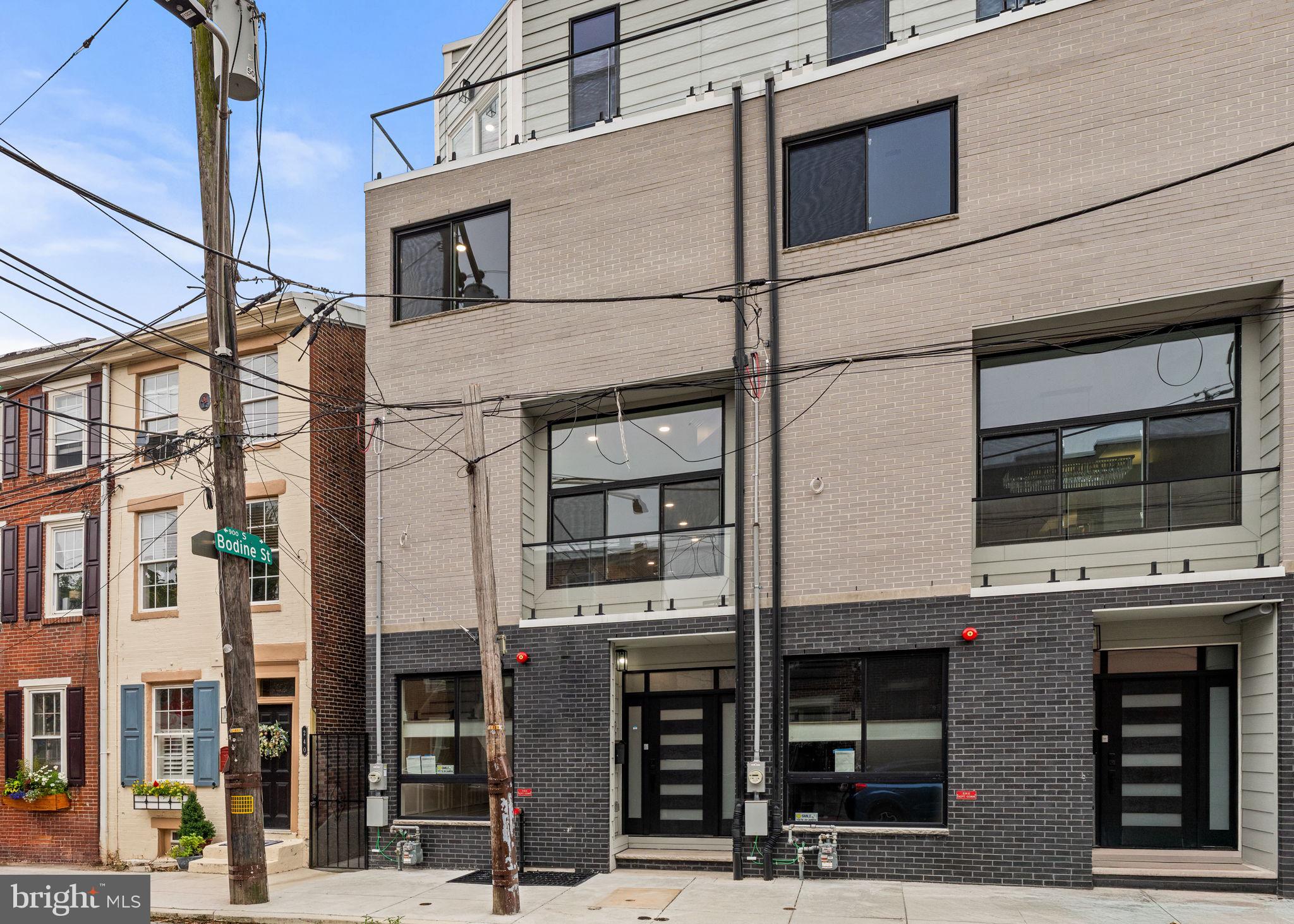242 Montrose St