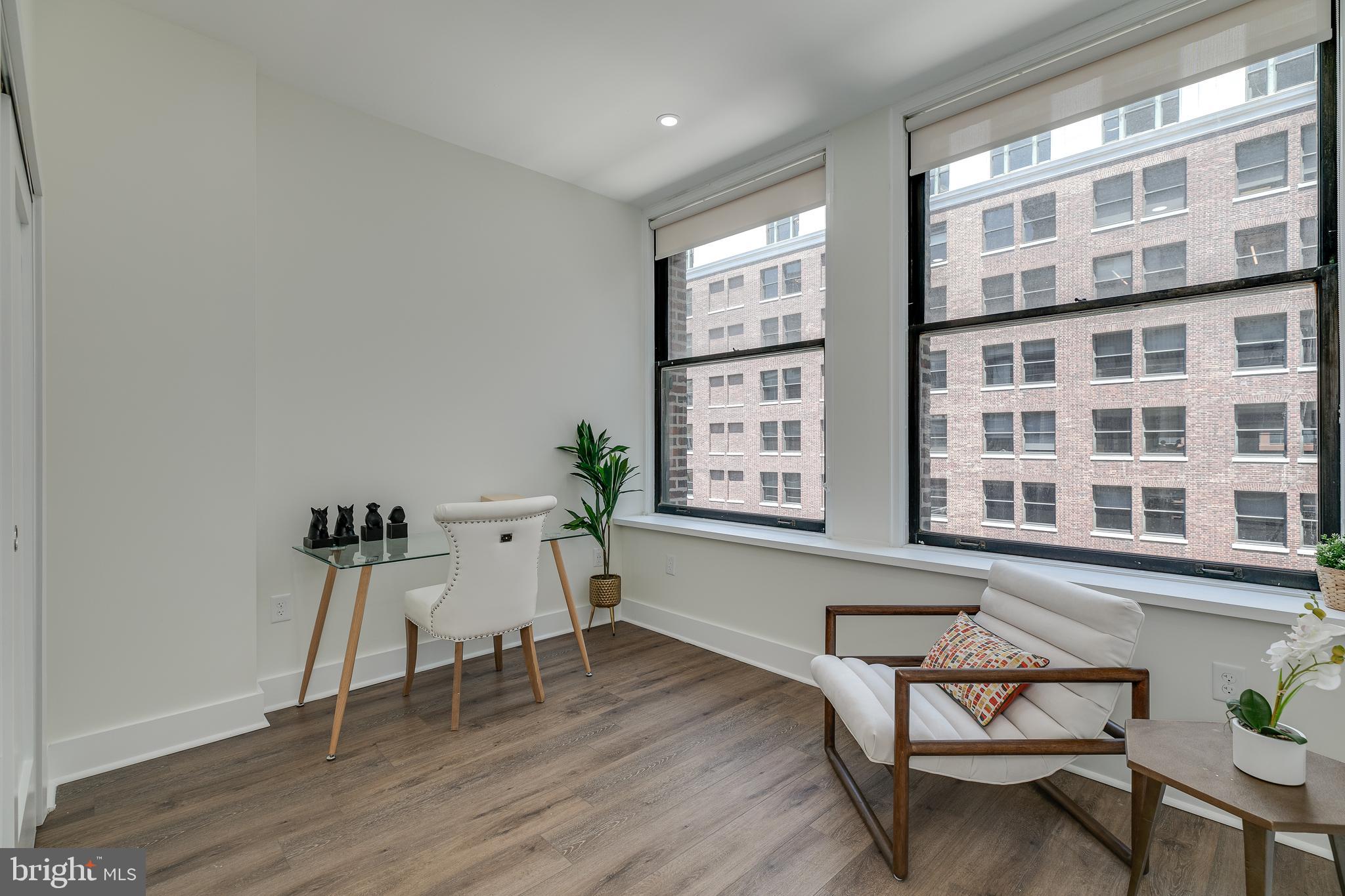 150 S INDEPENDENCE MALL W #517