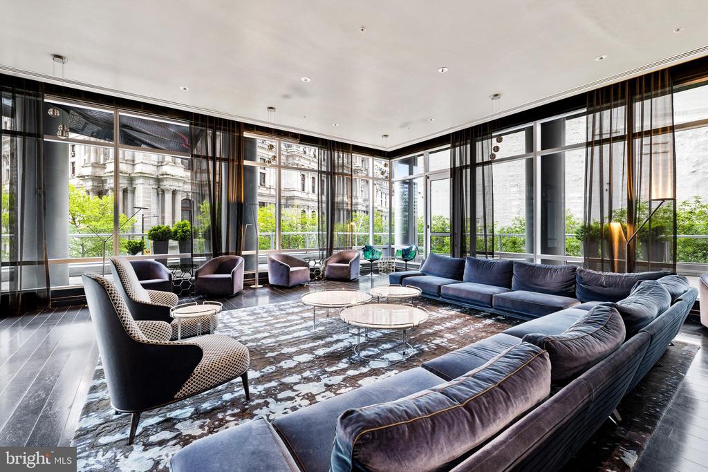 1414 S Penn Sq #Ph1a
