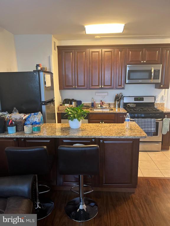 1806 RITTENHOUSE SQUARE Unit: 1006