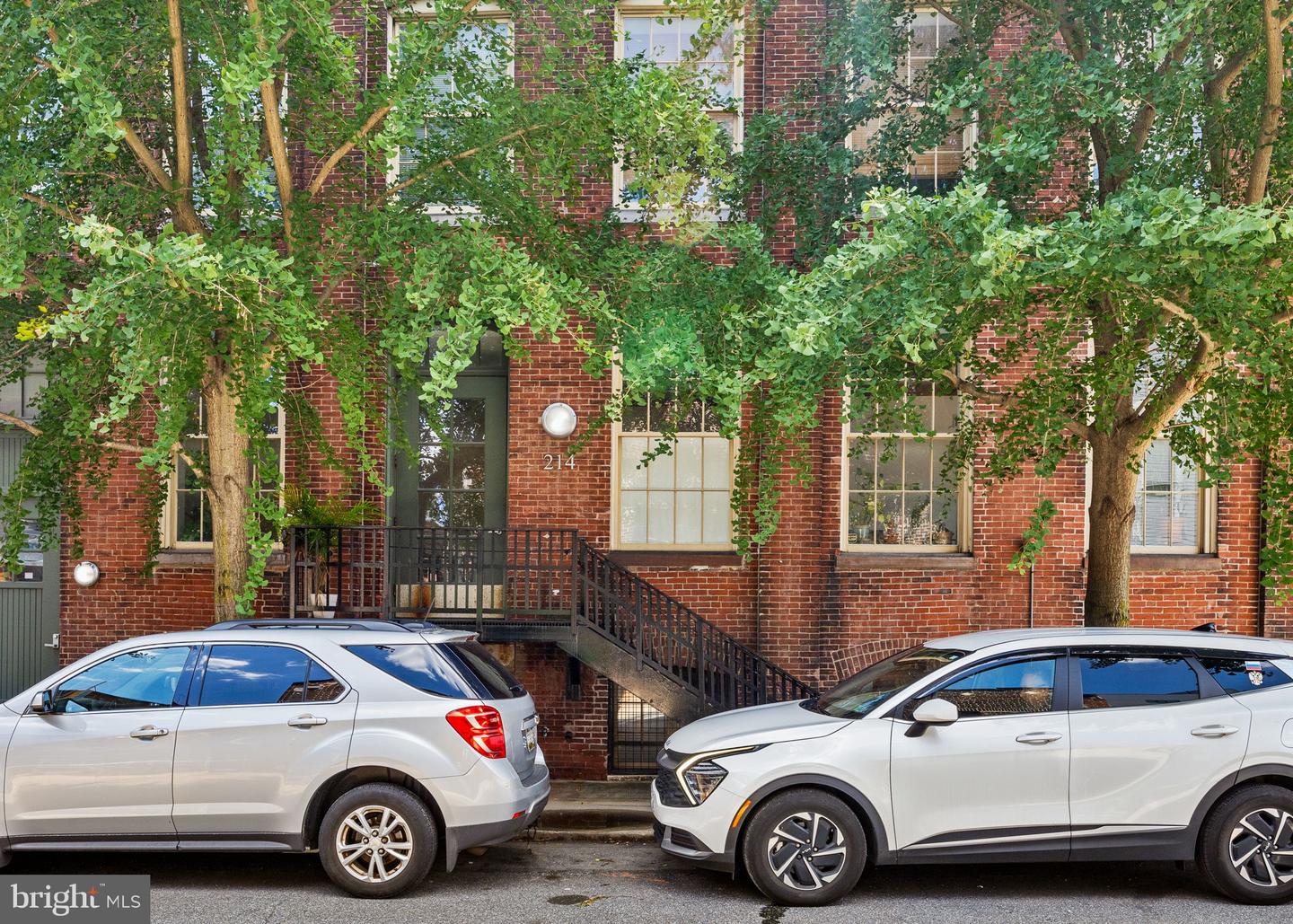214-18 New St #B