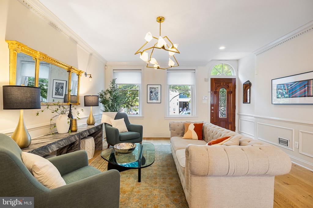 609 S 9TH STREET