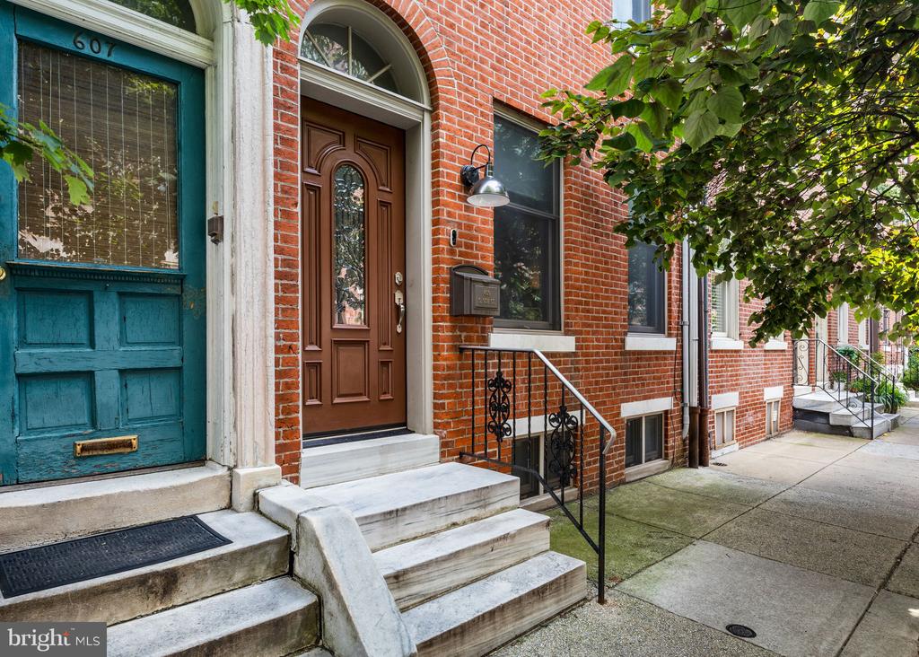609 S 9TH STREET