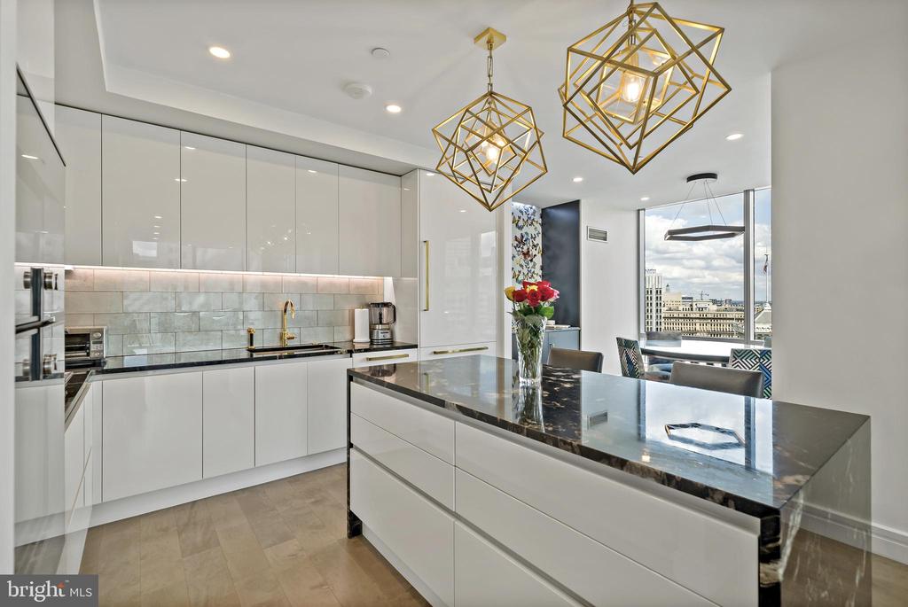 1414 S PENN SQUARE 00 22B