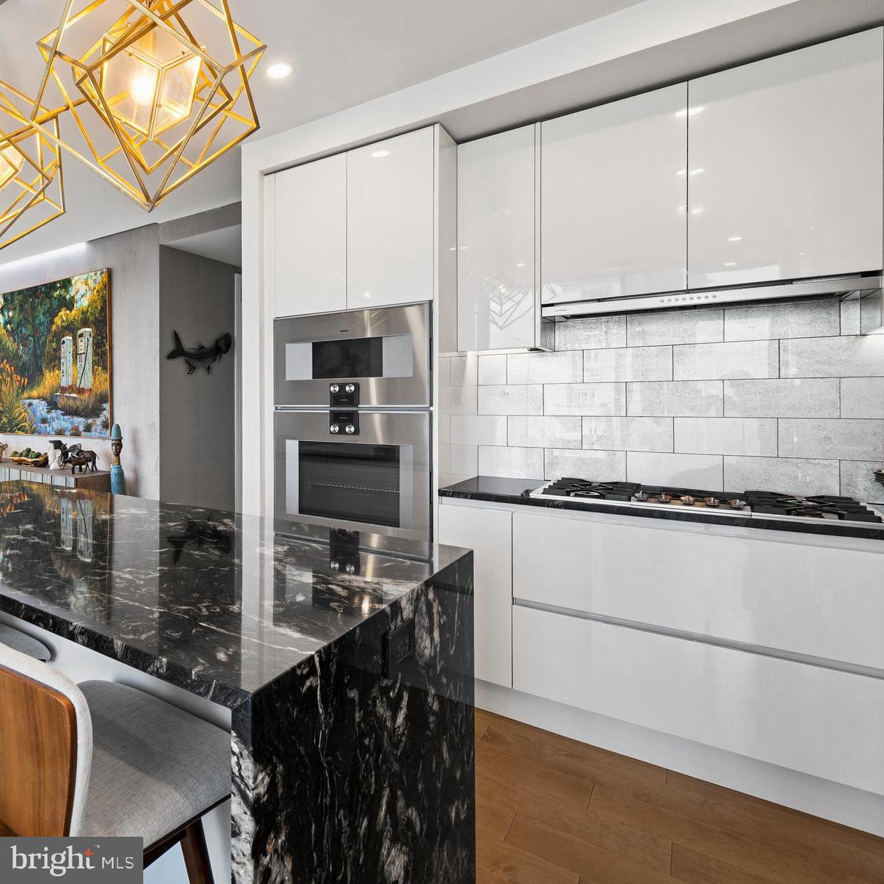 1414 S PENN SQUARE 00 22B