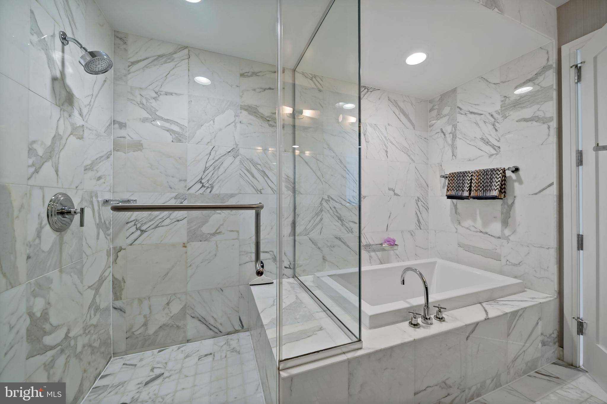 1414 S PENN SQUARE 00 22B