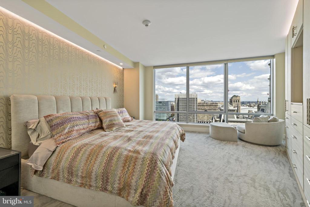 1414 S PENN SQUARE 00 22B
