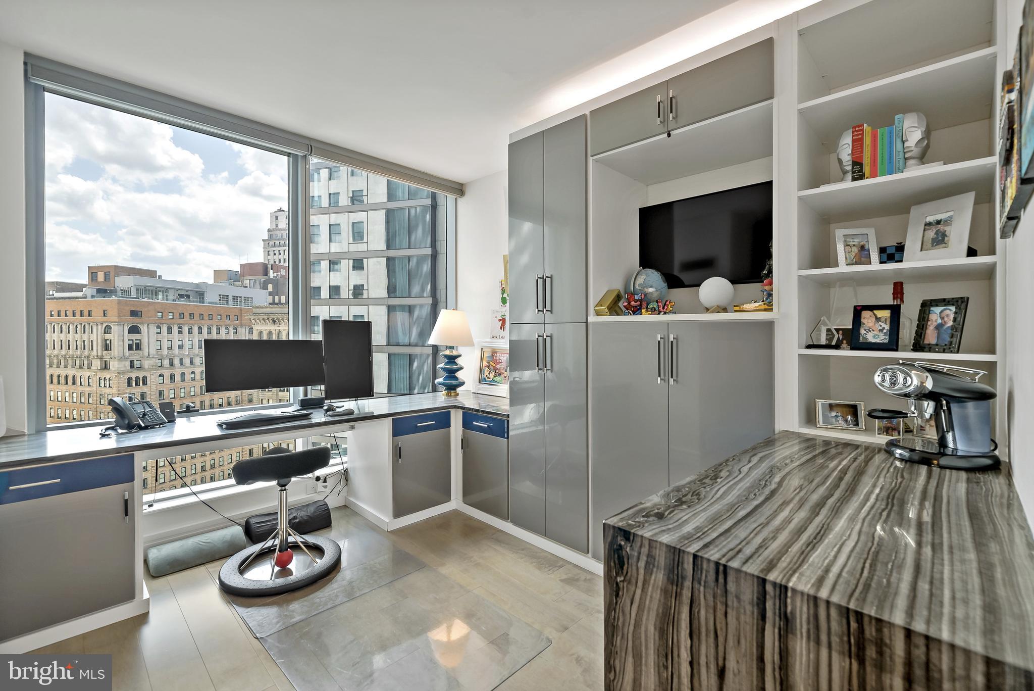 1414 S PENN SQUARE 00 22B