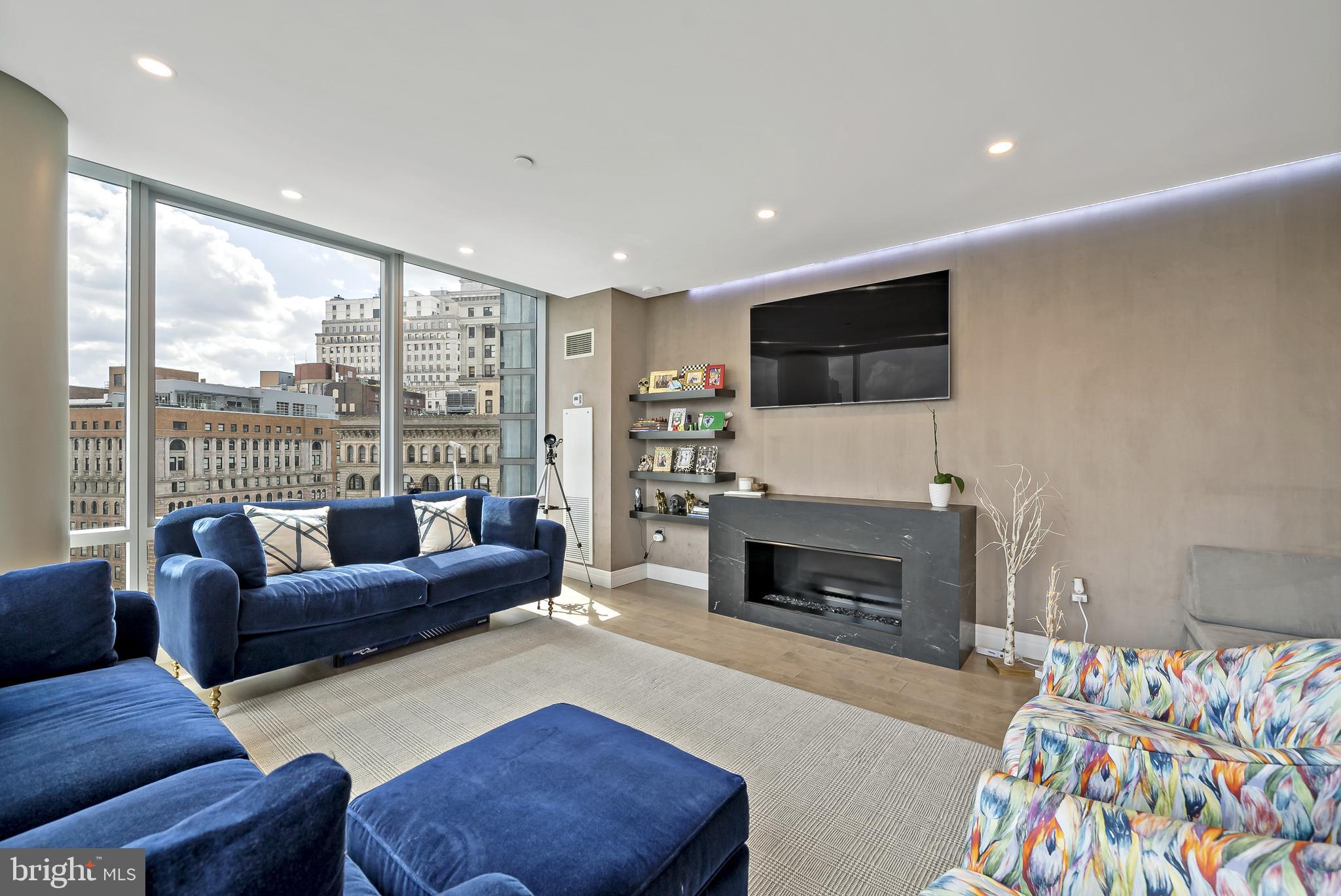 1414 S PENN SQUARE 00 22B