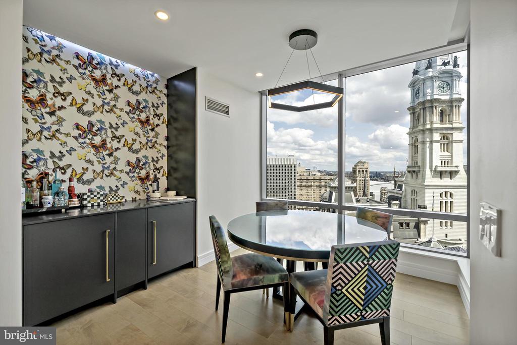 1414 S PENN SQUARE 00 22B