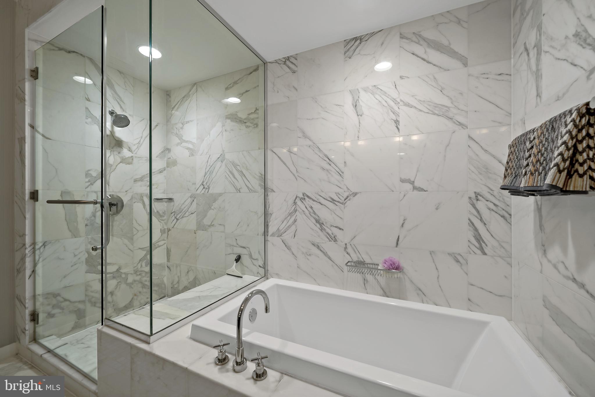 1414 S PENN SQUARE 00 22B