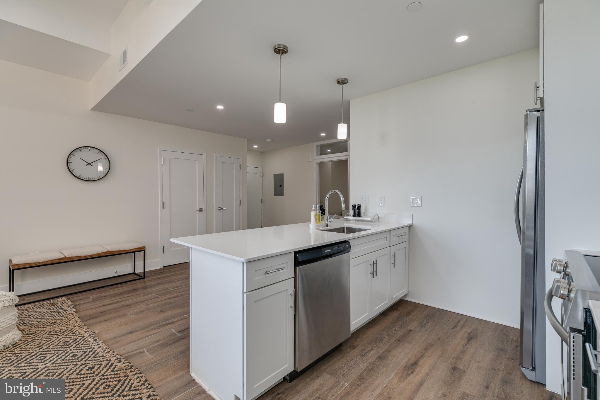 150 S INDEPENDENCE MALL W 403