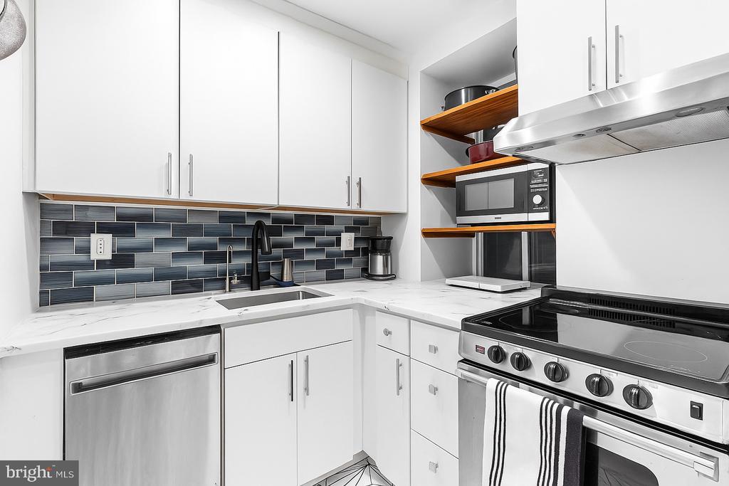 1903 SPRUCE STREET Unit: 1A
