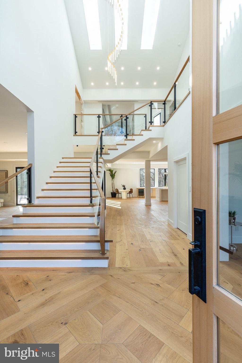 9402 MEADOWBROOK AVENUE