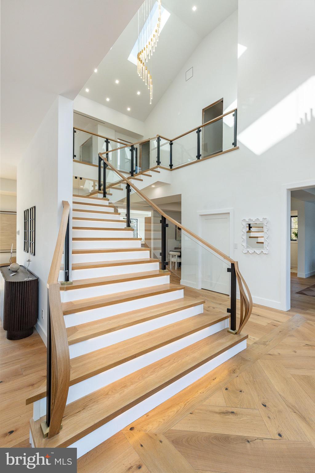 9402 MEADOWBROOK AVENUE