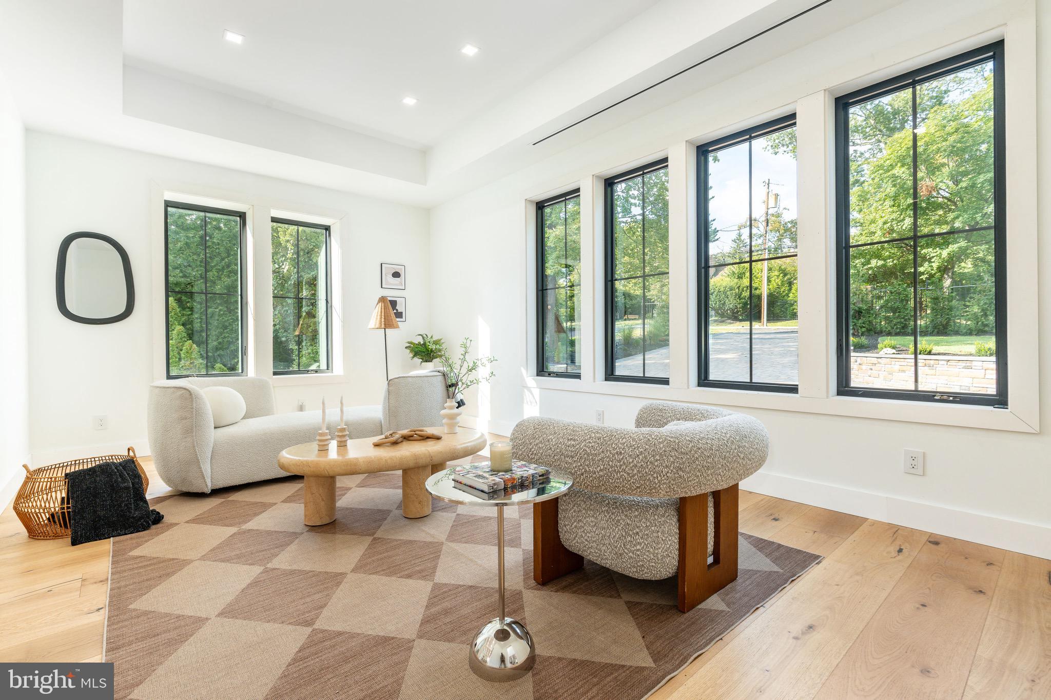 9402 MEADOWBROOK AVENUE