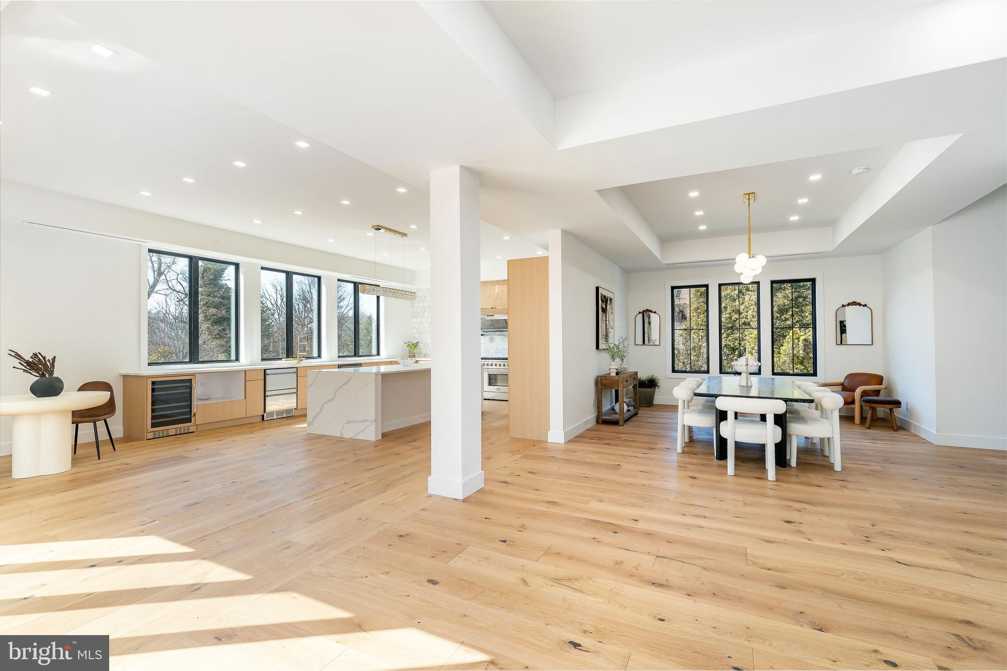 9402 MEADOWBROOK AVENUE