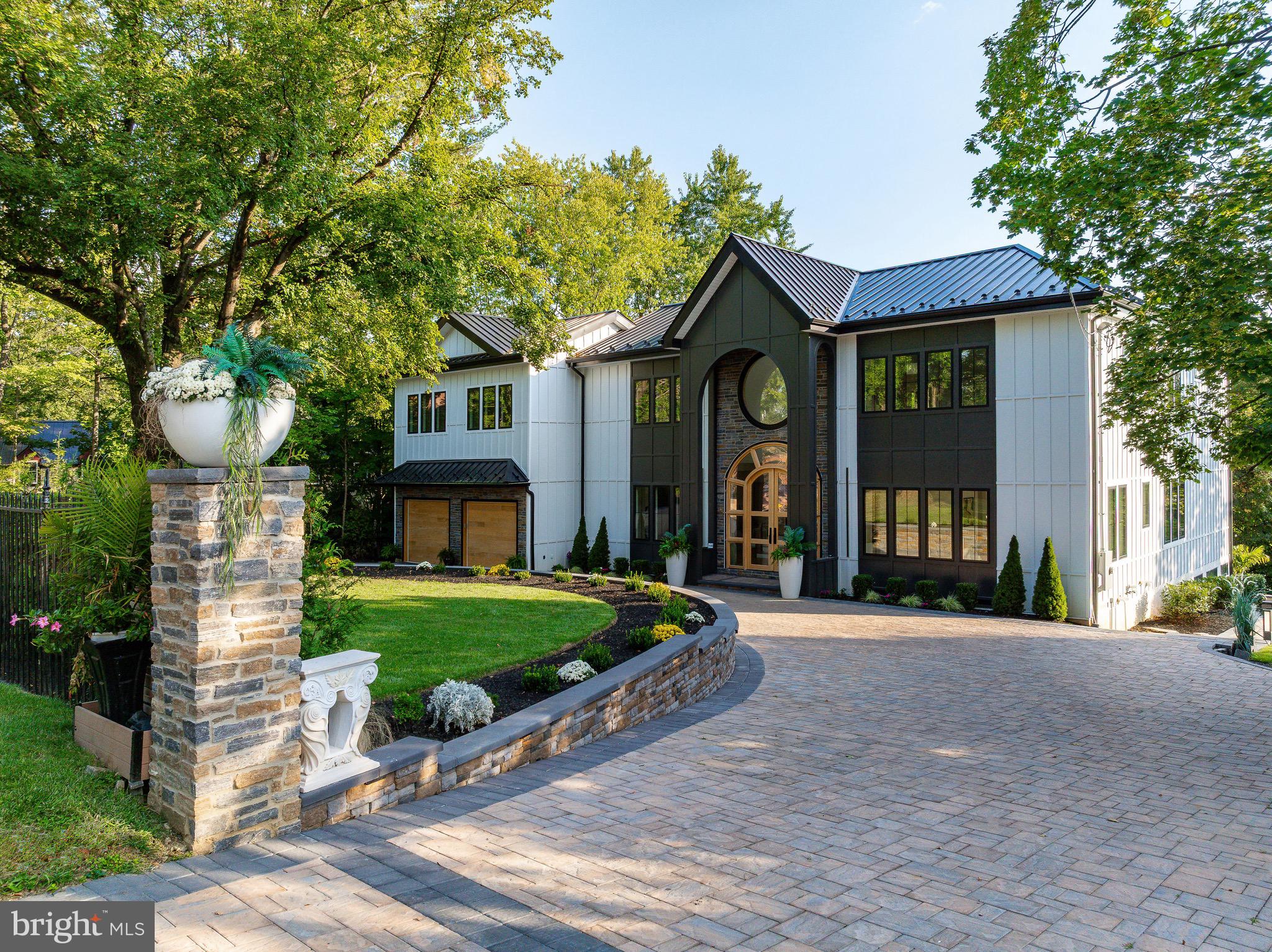 9402 MEADOWBROOK AVENUE