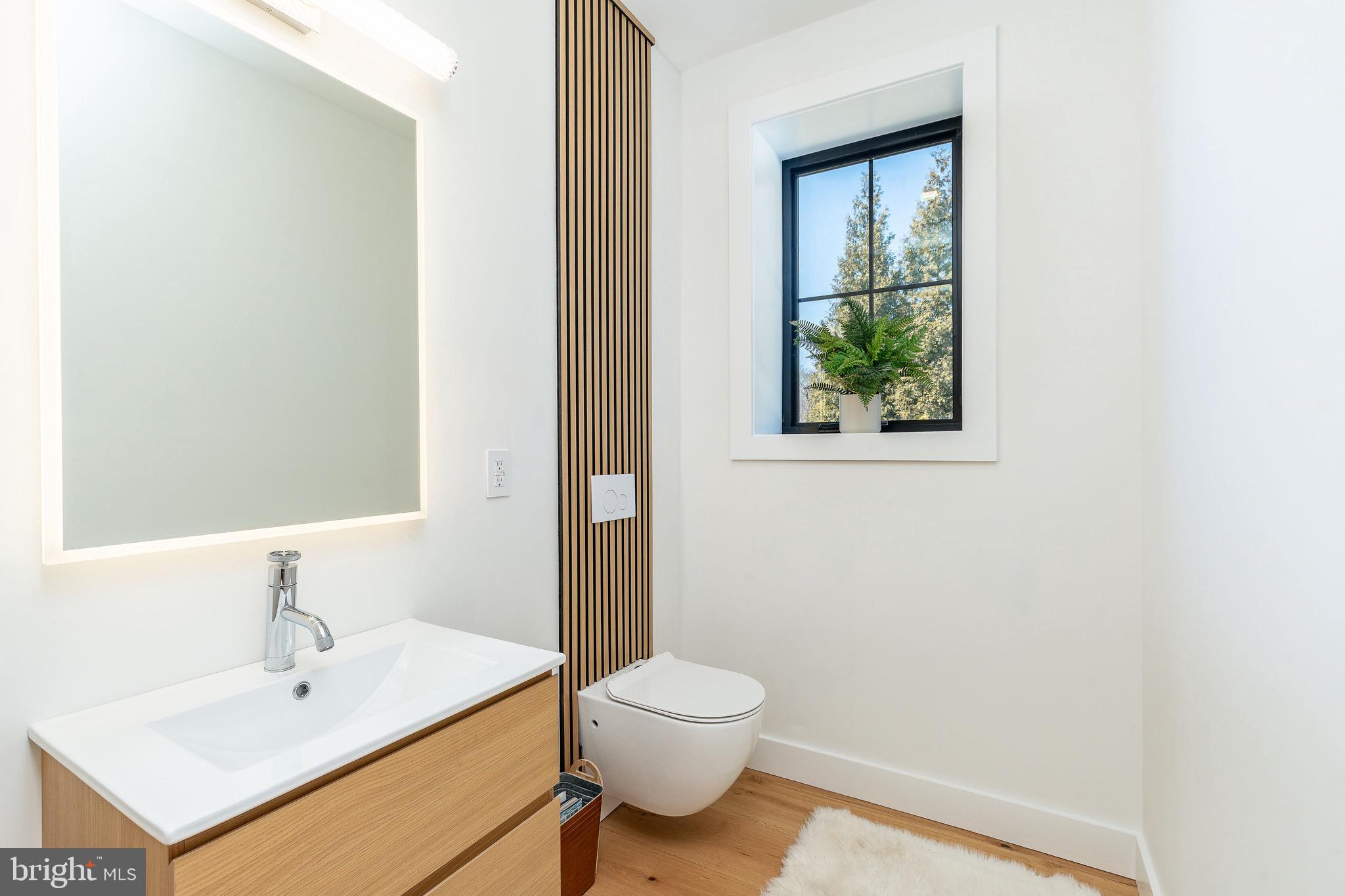 9402 MEADOWBROOK AVENUE