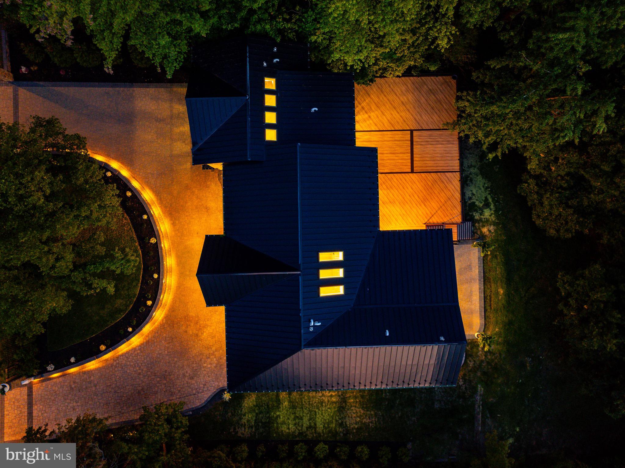 9402 MEADOWBROOK AVENUE