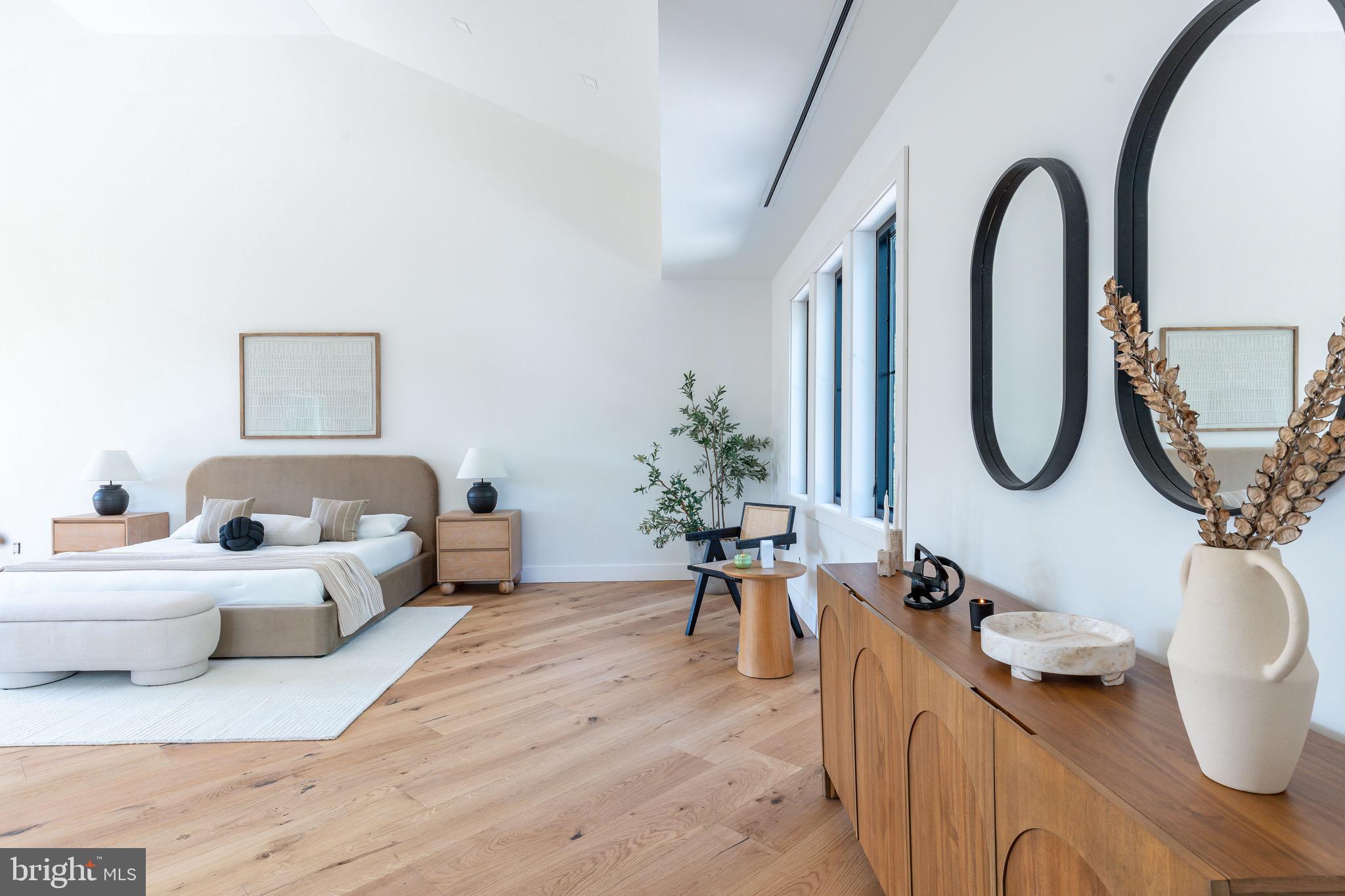 9402 MEADOWBROOK AVENUE