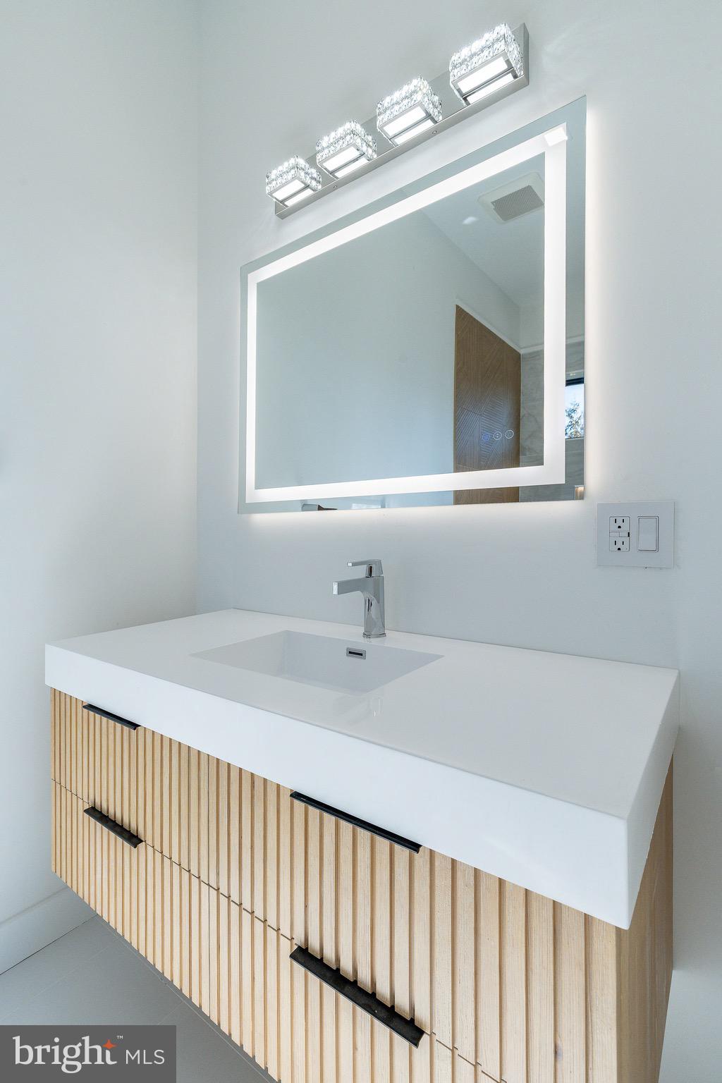 9402 MEADOWBROOK AVENUE