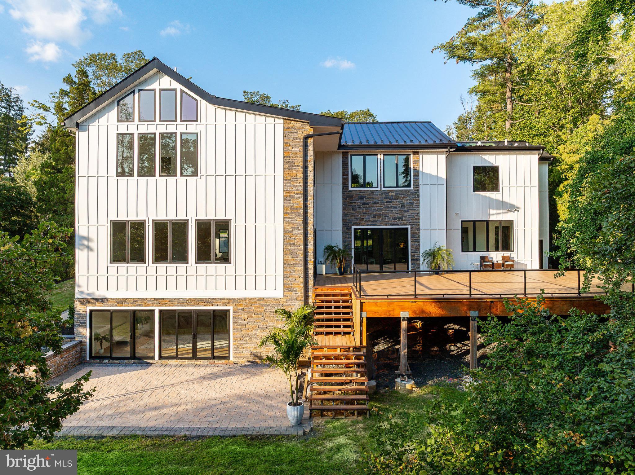 9402 MEADOWBROOK AVENUE