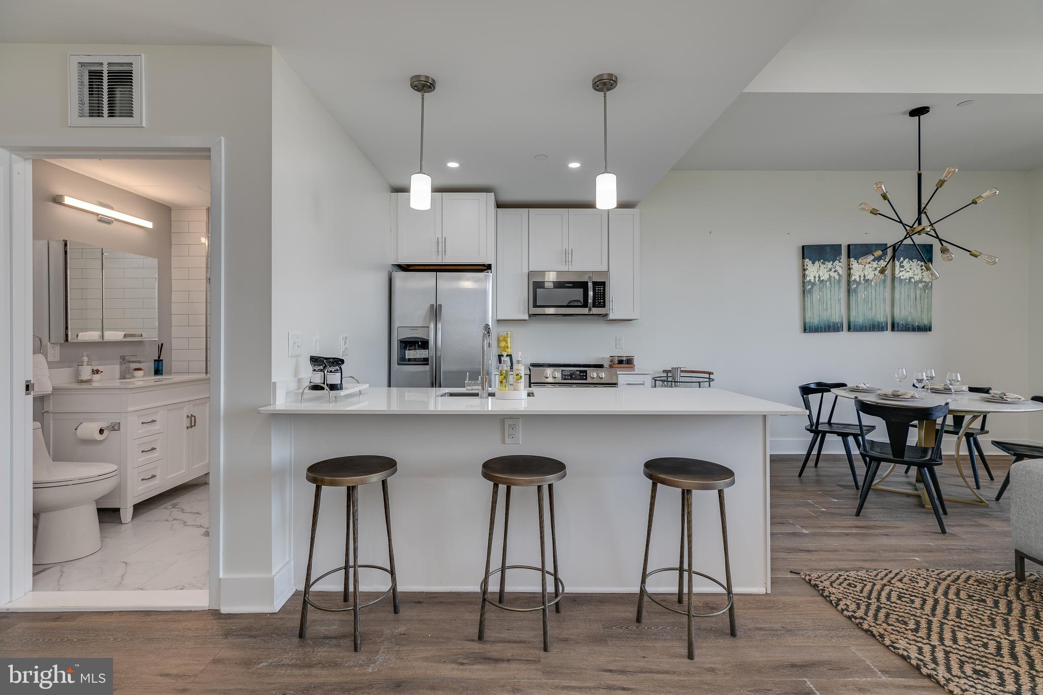 150 S INDEPENDENCE MALL W 1013