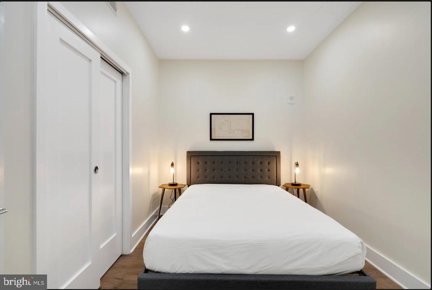 150 S INDEPENDENCE MALL W 1013