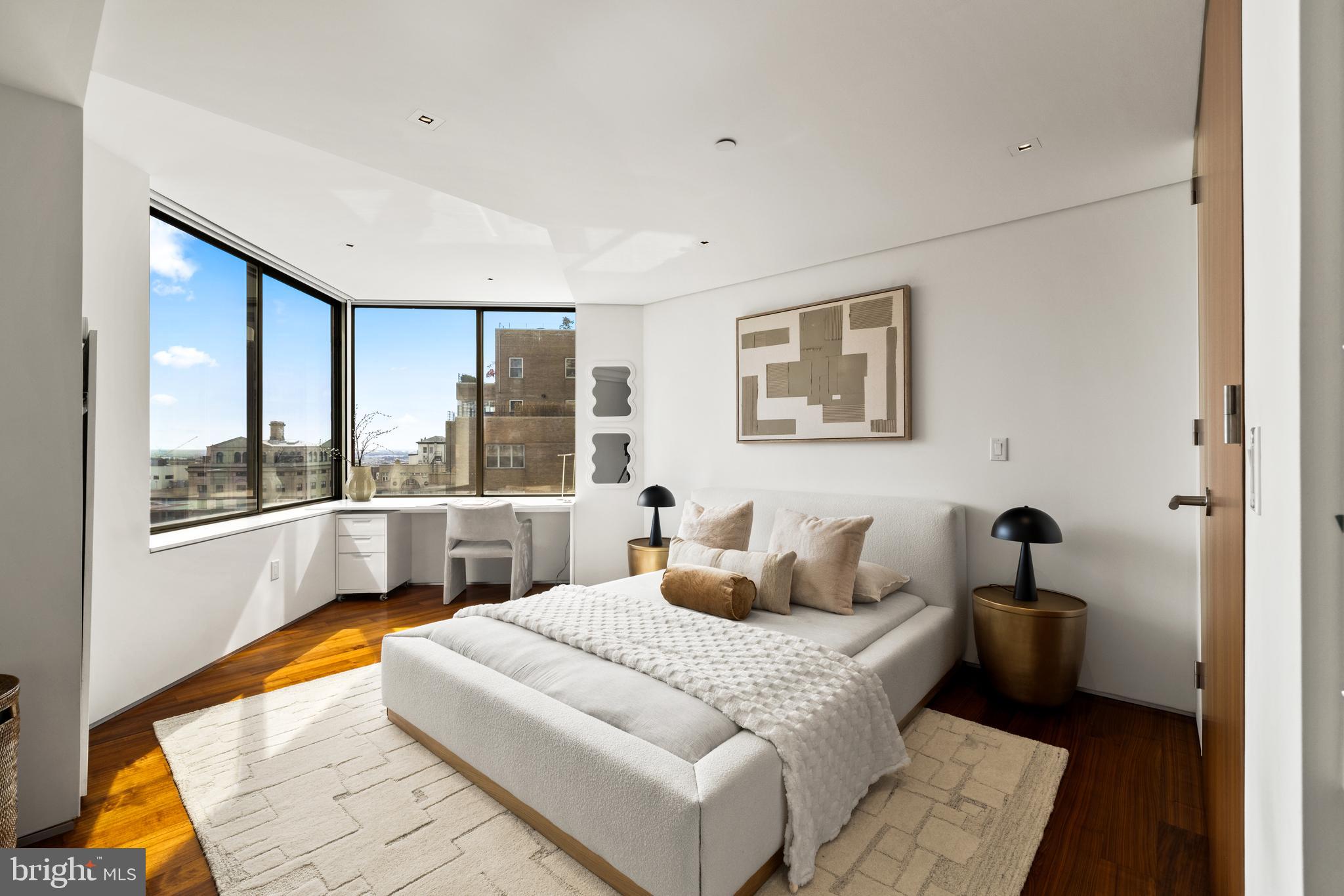 202 W RITTENHOUSE SQUARE 10 2106-2107