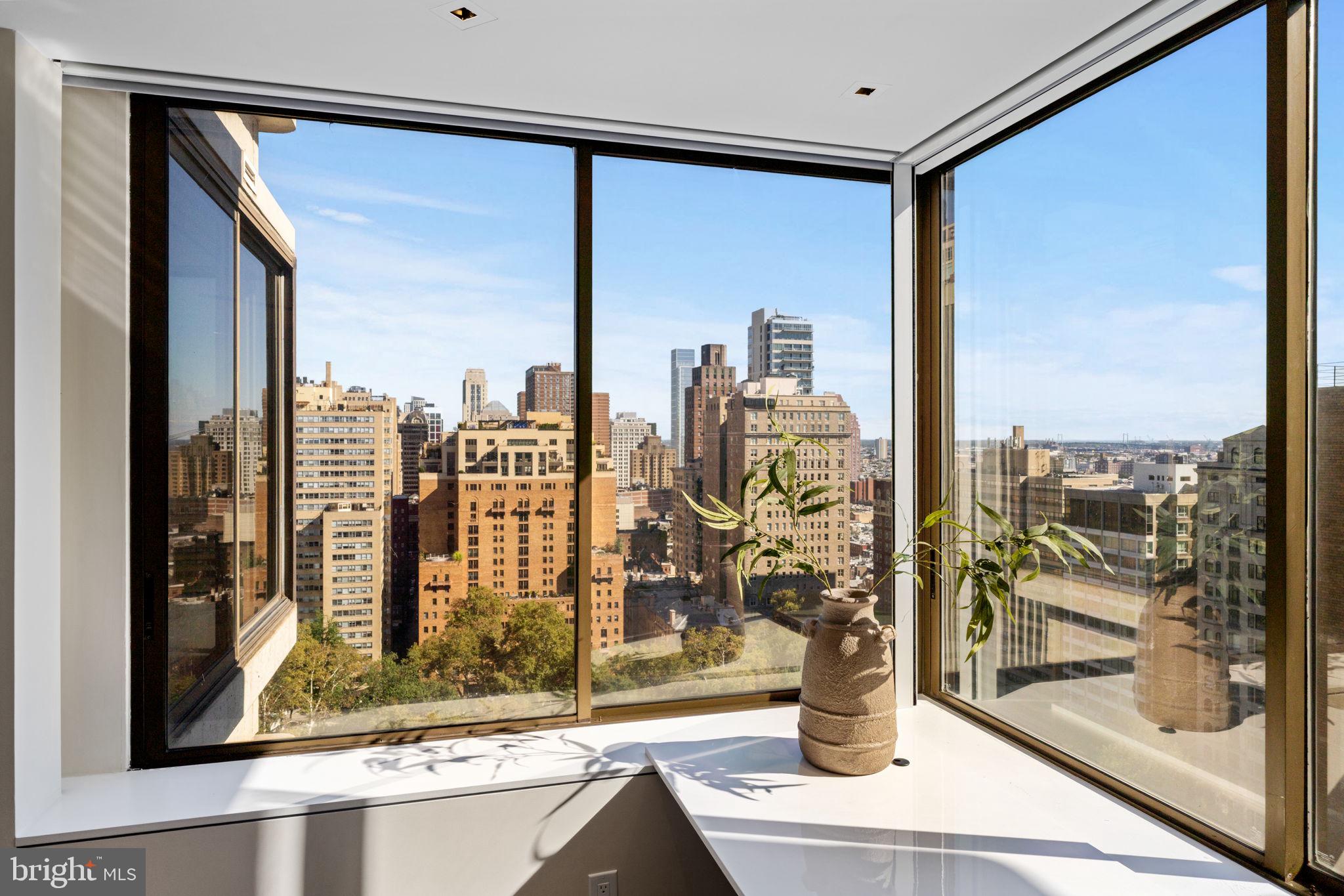 202 W RITTENHOUSE SQUARE 10 2106-2107