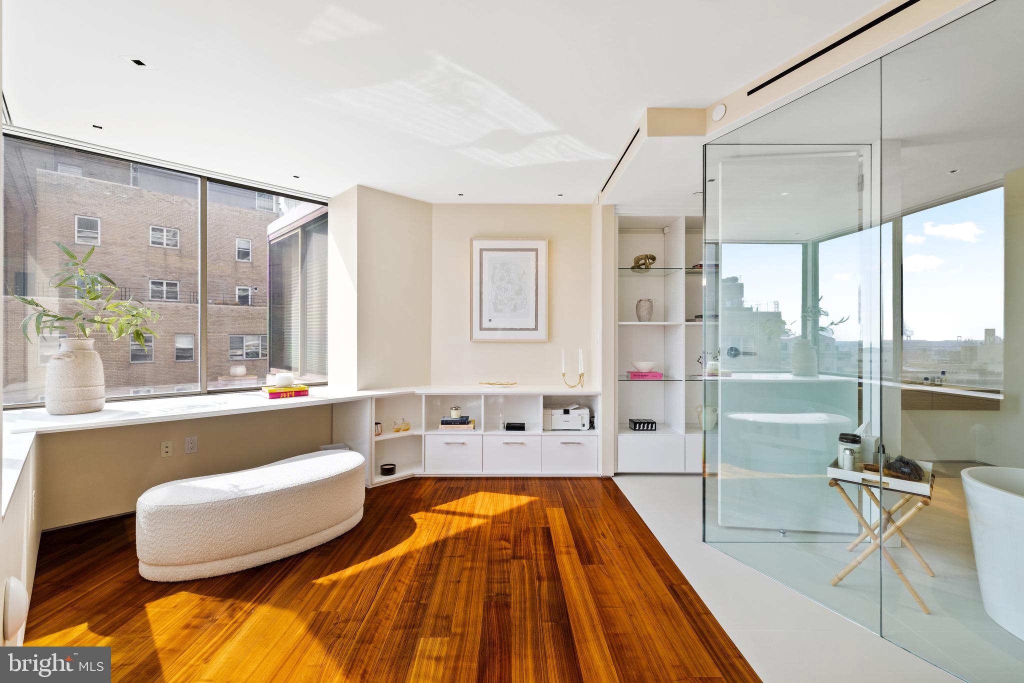 202 W RITTENHOUSE SQUARE 10 2106-2107