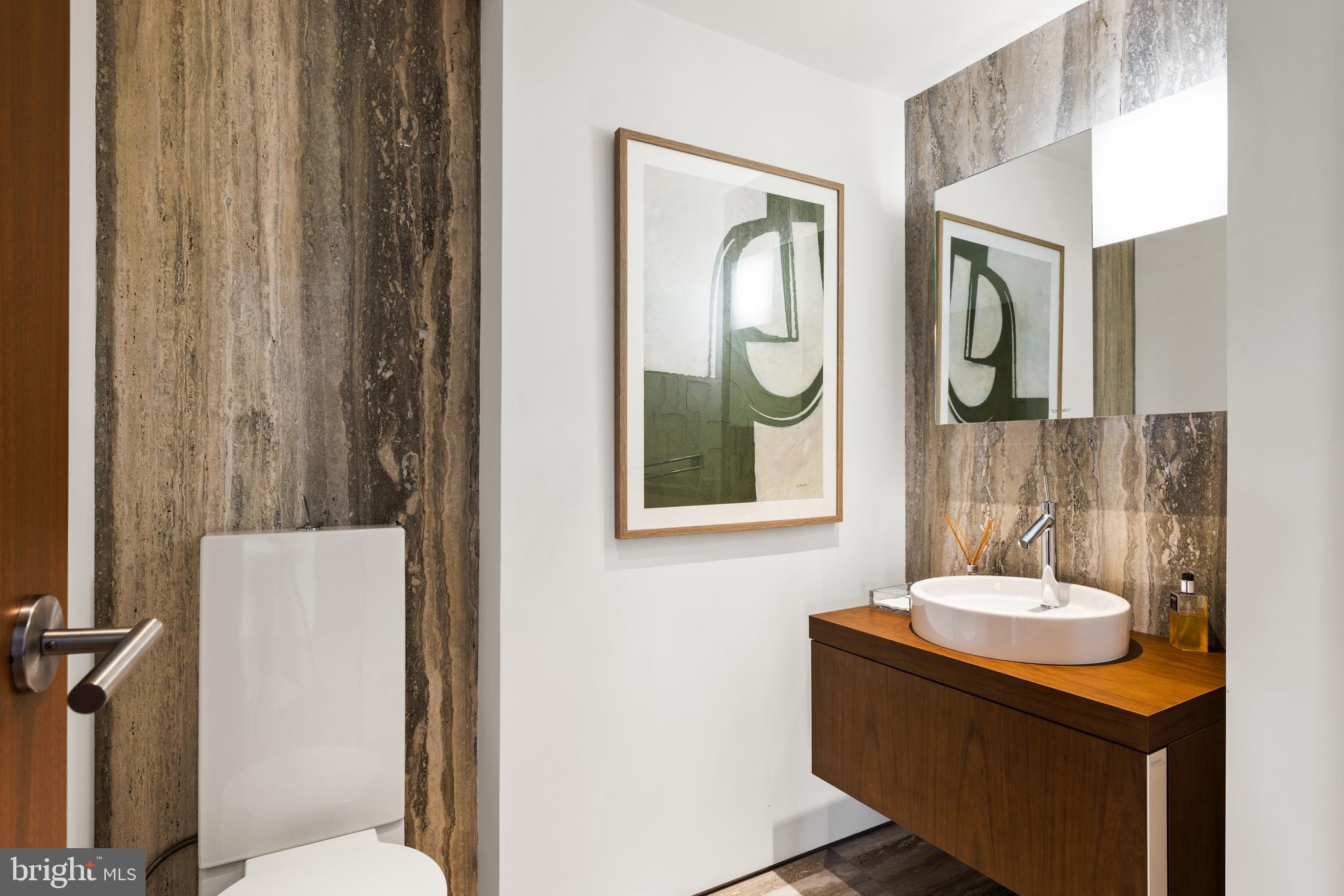 202 W RITTENHOUSE SQUARE 10 2106-2107