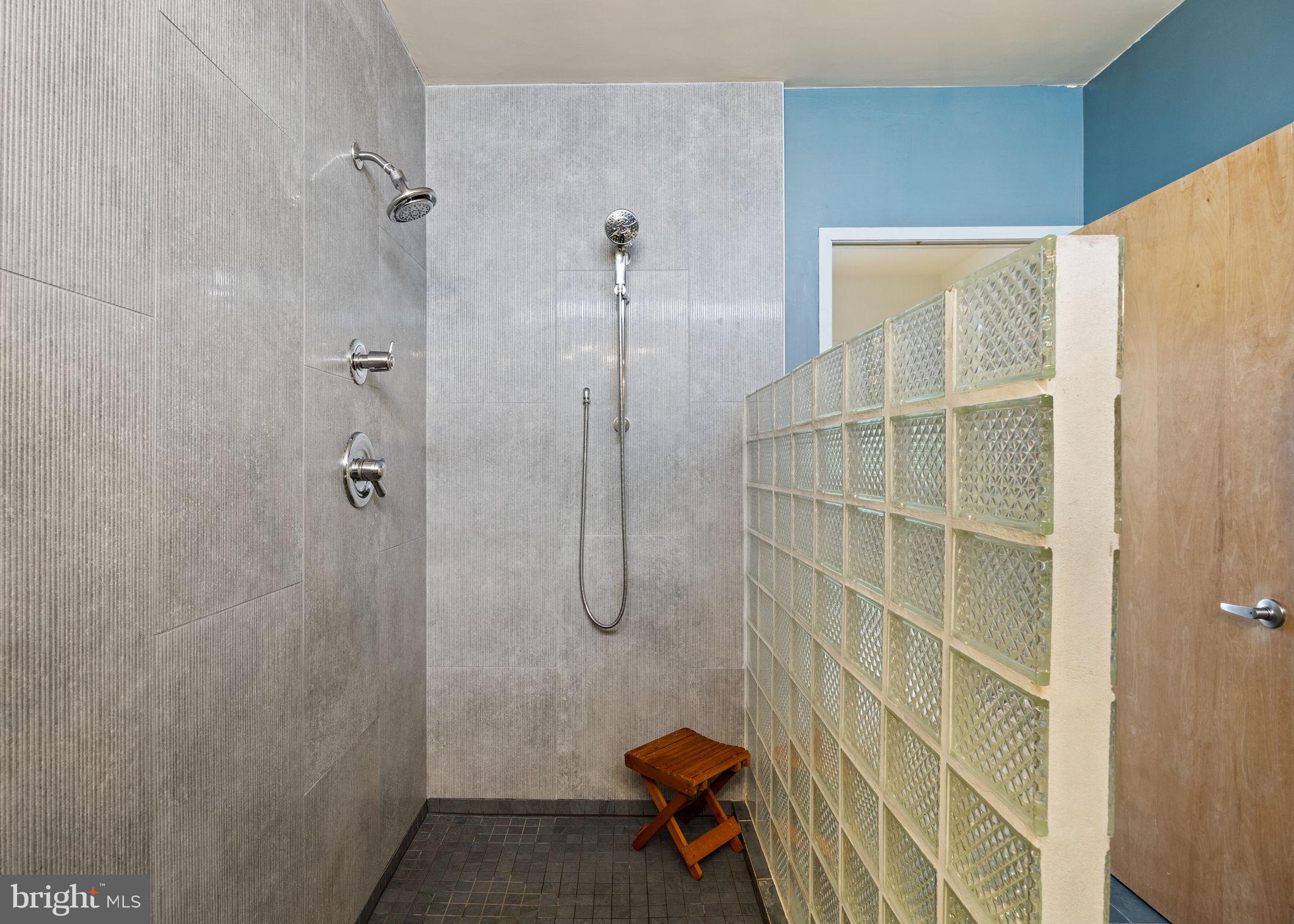 1226 LEOPARD STREET 28 D
