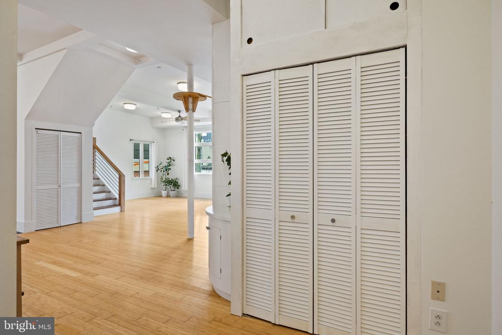 1226 LEOPARD STREET 28 D
