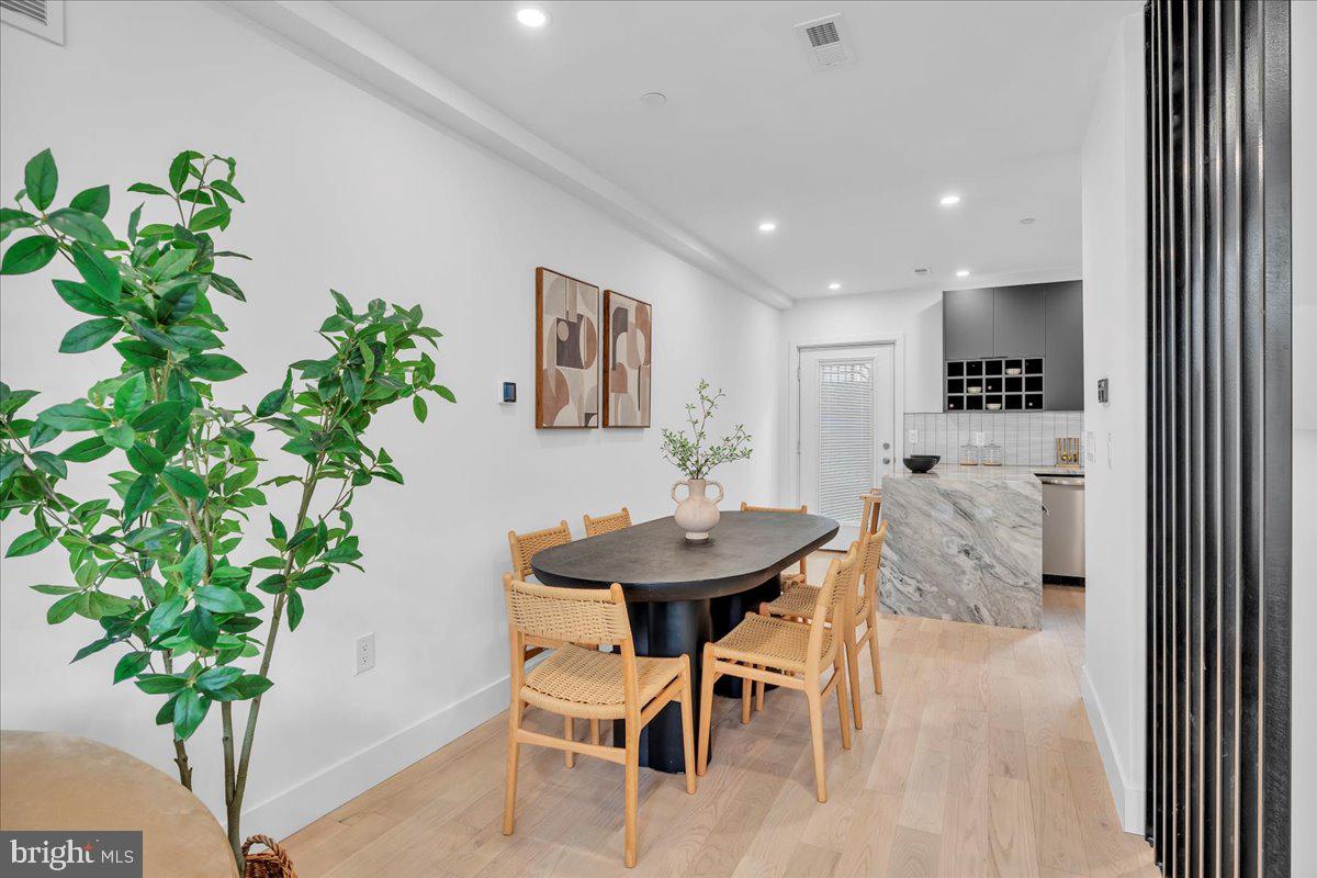 1146 N GALLOWAY STREET