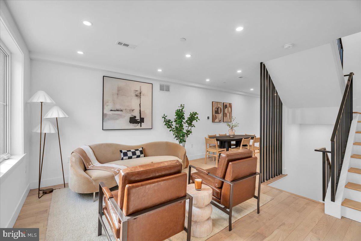 1146 N GALLOWAY STREET